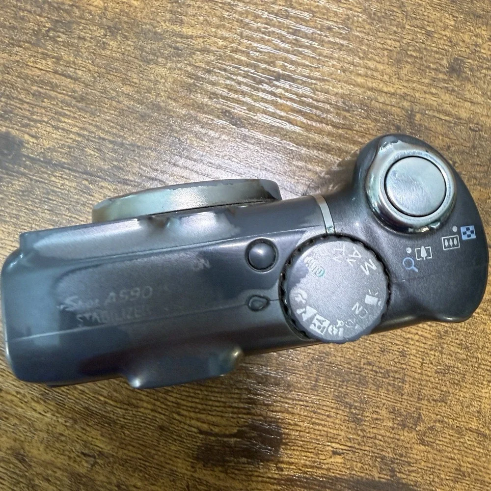 Canon PowerShot A590 8.0MP Digital Camera For Parts or Repair *See‎ Description